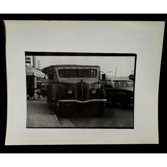 Vintage Delivery Truck Found Photo Auto Transportation Street Parking - Picture 2 of 6